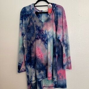 LIVI by Lane Bryant Hoodie Size 22/24 Tie dyed